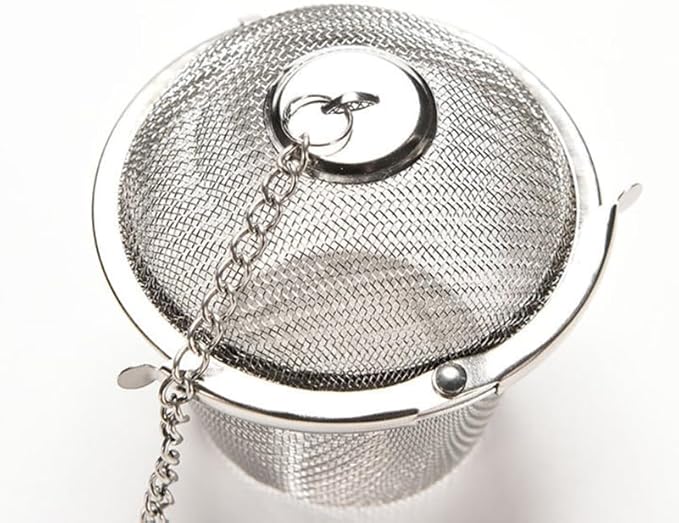 Garneck 11cm Extra Large Tea Infuser Stainless Steel Tea Filter Mesh Strainer with Easy-clean Lid Chain Hook