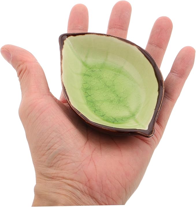 Cabilock 4pcs Cute Ceramic Plate Leaf Shape Small Sauce Dish Appetizer Plates Japenese Style Small Dessert Tiny Serve Bowl Kitchen Condiments