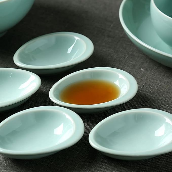 Appetizer Bowls Ceramic Soy Sauce Dish 4pcs Teardrop Mini Appetizer Plates Dipping Bowls Snack Dessert Dish Sushi Ketchup Seasoning Dishes Salad Bowls