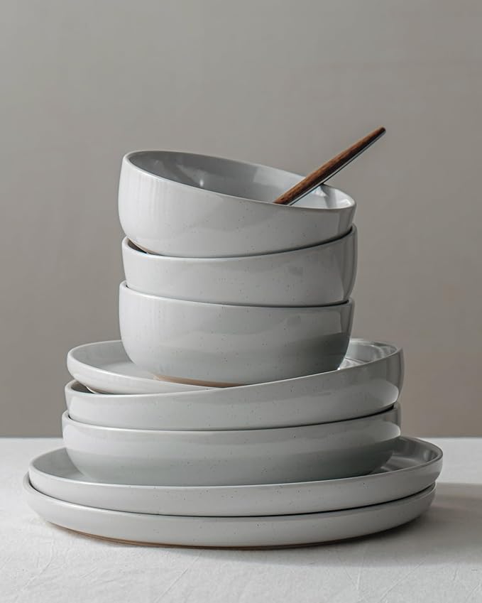 Famiware Milkyway Stoneware Dinnerware Sets with Mugs, Service for 4 (16pcs), Plates and Bowls Sets, Scratch Resistant, Microwave and Dishwasher Safe Dishes Set, Light Gray