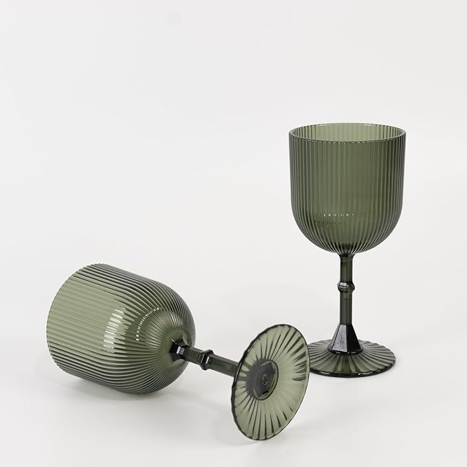 TCF Linen 12 Pack Hunter Green Plastic Wine Goblets, 9oz Ribbed Reusable Shatterproof Drinkware for Weddings Parties Catering Cocktails and Desserts Cups