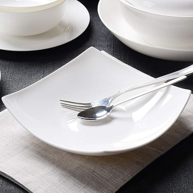 Dinner Plates Pottery Tableware 30 Pieces Pure White Dinnerware Set Palace Style Dishes for Family Banquet or Restaurant European Nobility's Choice Service for 6,