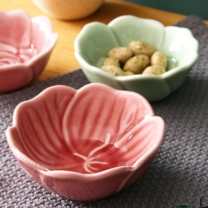 FAREWELL Dipping Bowls Flower Shaped Ceramic Dipping Bowl Soy Sauce Plate Mini Condiment Porcelain Sauce Bowl Dipping Candy Serving Plate Appetizer Bowls (Color : A)