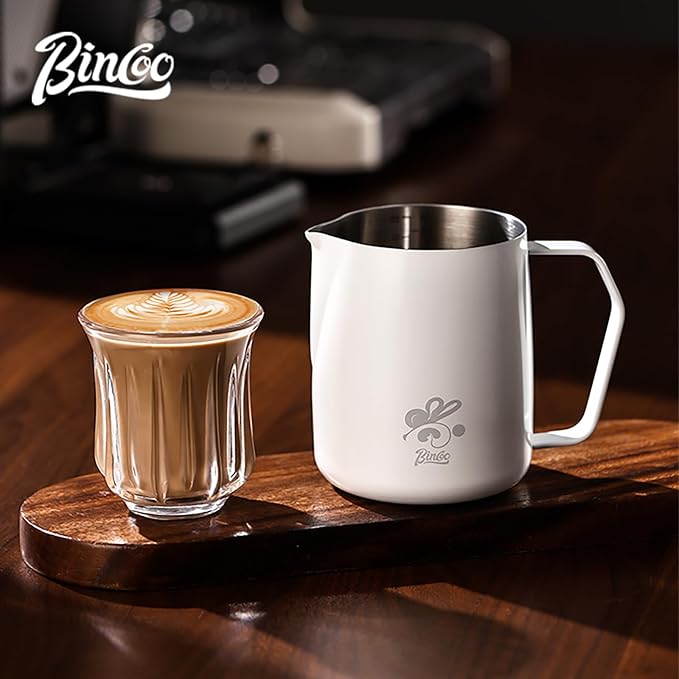 Bincoo Milk Frothing Pitcher 600ml/20oz,Stainless Steel Latte Art Cup Stainless Steel Frothing Milk Jug with Internal Measurements, for Cappuccino, Espresso and More(White B Style)