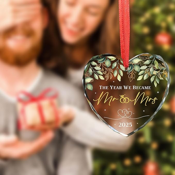 Wedding Gifts for Couples 2025 - Mr and Mrs Gifts - Bridal Shower Gift, Wedding Ideas for Newly Wed, Bride, Future Mr Mrs - Just Married Glass Ornament 2025, 1st Married Couple Christmas