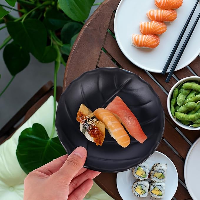 Japanese Style Leaf Pattern Dessert Plate Black Ceramic Fruit and Salad Plate for Household Dining 1pcs for Kitchen and Entertaining
