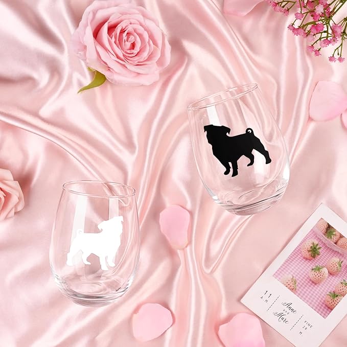 Futtumy Pug Wine Glasses Set of 2, Pug Gifts for Pug Lovers, Pug Gifts, Dog Lovers Gifts for Women, Gifts for Dog Lovers for Christmas Birthday Mother's Day, 17Oz Wine Glass for Women
