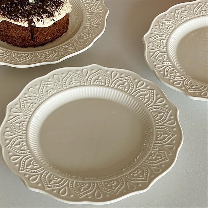 SONGCHAO Party Supplies White Embossed Lace Flat Ceramic Plate Home Restaurant Cake Dessert Plate Round Irregular Edge Breakfast Plate Party Plates