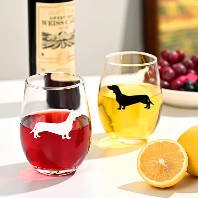 Futtumy Dachshund Wine Glasses Set of 2, Dachshund Gifts for Women, Dachshunds Gift, Dog Lovers Gift for Women for Dog Lovers for Christmas Birthday Mother's Day, 17Oz Wine Glass for Woman