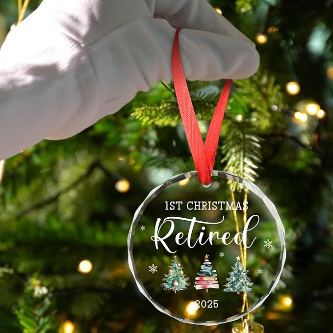 Retirement Gifts for Women, 1st Christmas Retired 2025 Christmas Ornament, Happy Retirement Keepsake for Women Coworker, Boss, Teacher, Nurse, Mom, Friend Retired Gift Ornament