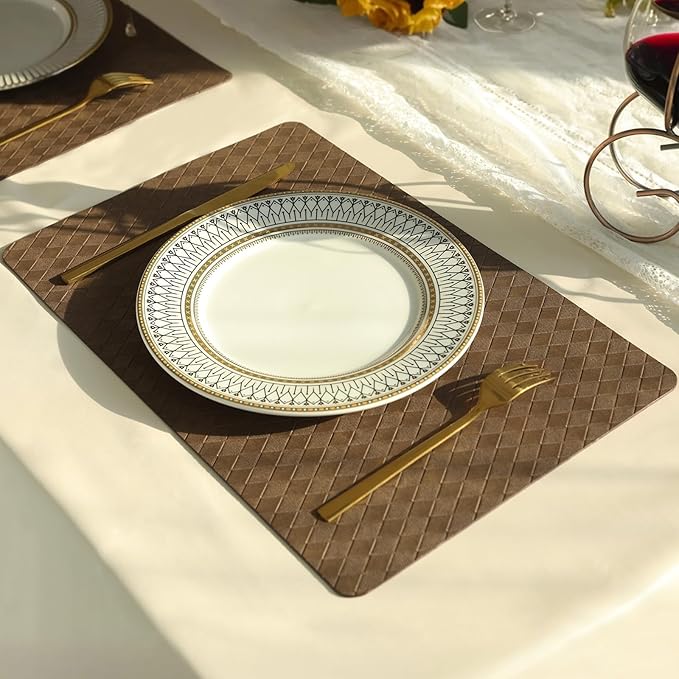 FAVE Faux Leather Place Mats Table Mats Set of 4 Heat Resistant Placemat for Kitchen Table Wipeable Placemats Fall Table Mats for Wedding, Banquet, Birthday, Party, Restaurant Decorations (Tan-4PCS)