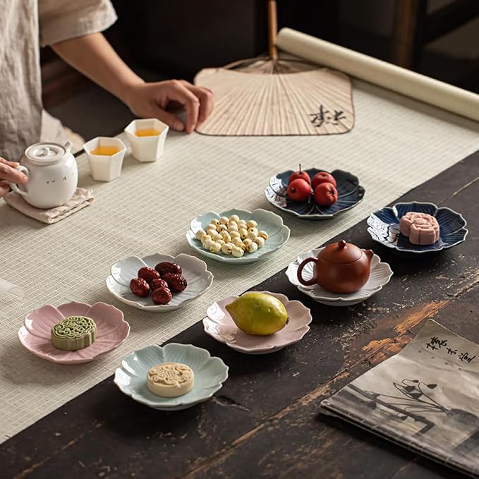 Gaolinci Zen Ceramic Lotus Shaped Appetizer and Dessert Plates (Set of 4)
