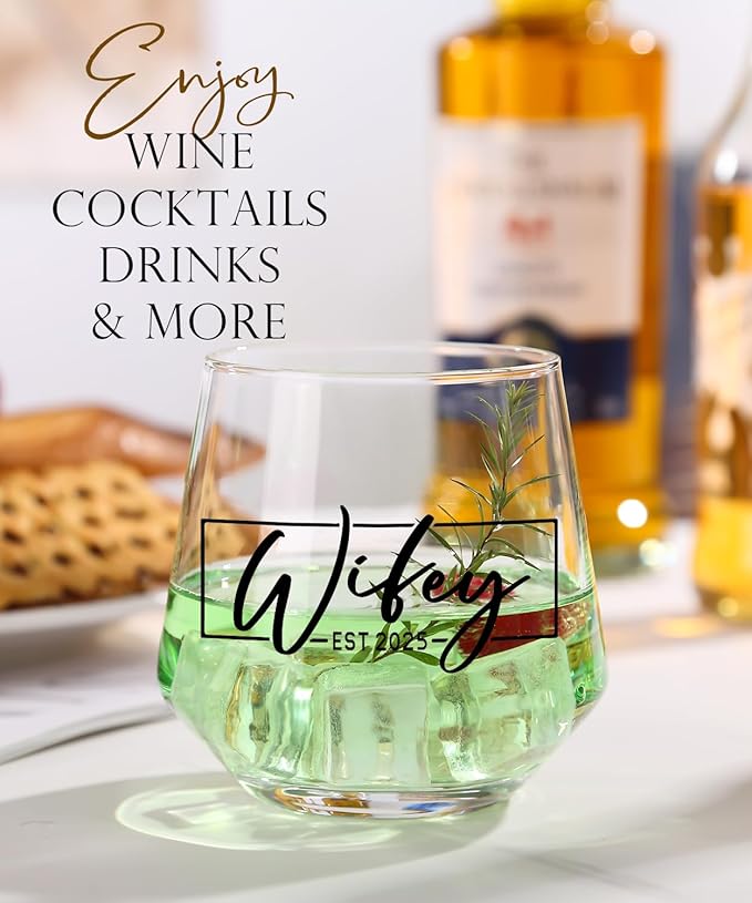 Wedding Gifts for Couples 2025,Bridal Shower Gifts, His and Hers Gift,Whiskey Wine Glasses with Diamond Wine Stopper Set，Anniversary Christmas Gift for Couples，Hubby and Wifey