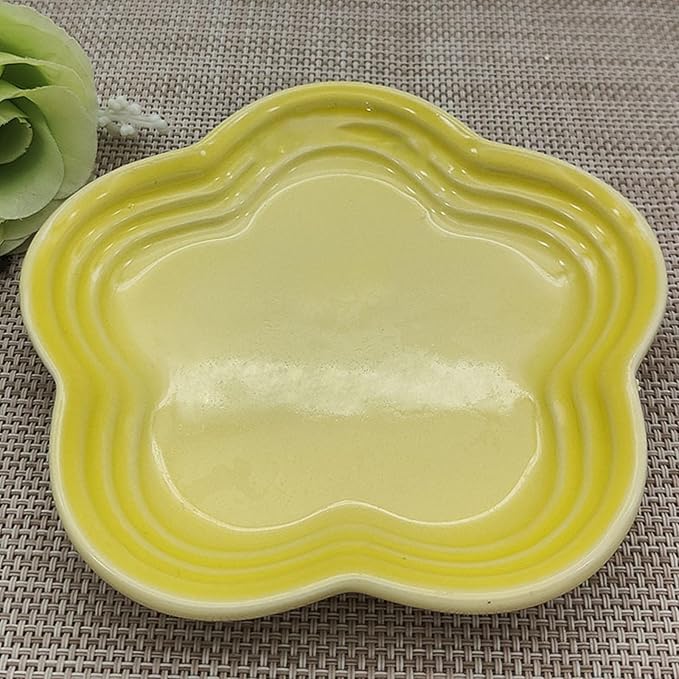 Small Ceramics Dish in Elegant Plums Blossoms Styles Multiple Color Appetizer Plates Perfect for Kitchen Dining Setting Flower Dish