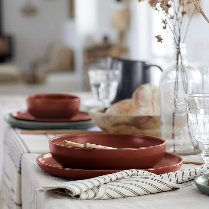 Casafina Ceramic Stoneware 18-Piece Place Setting Service for 6 with Pasta Bowls - Pacifica Collection, Cayenne | Microwave & Dishwasher Safe Dinnerware Set | Food Safe Restaurant Quality Tableware