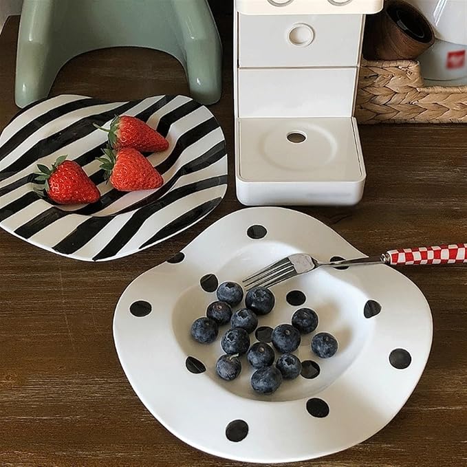SONGCHAO Party Supplies 8 Inch Ceramic Plate Polka Dot Stripe Irregular Wavy Ceramic Serving Plate Restaurant Kitchen Dessert Plate Party Plates (Color : B)