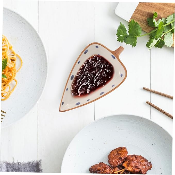 Ceramic Leaf-shaped Dipping Sauce Plate for Appetizers Hand-painted Snack Dish Versatile Serving Tray for Home and Restaurant Use for Cold Dishes and Desserts