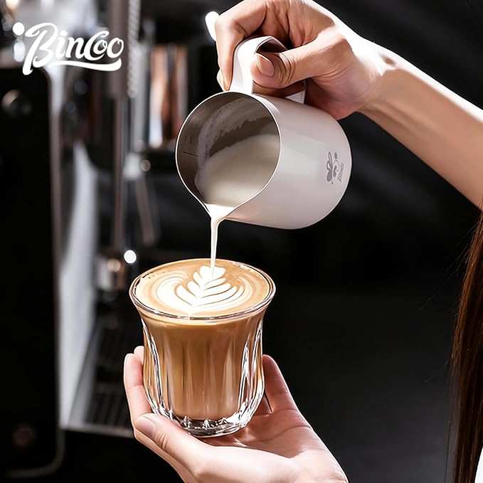 Bincoo Milk Frothing Pitcher 600ml/20oz,Stainless Steel Latte Art Cup Stainless Steel Frothing Milk Jug with Internal Measurements, for Cappuccino, Espresso and More(White B Style)