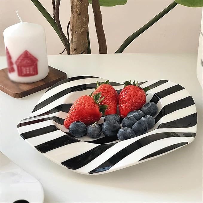 SONGCHAO Party Supplies 8 Inch Ceramic Plate Polka Dot Stripe Irregular Wavy Ceramic Serving Plate Restaurant Kitchen Dessert Plate Party Plates (Color : A)
