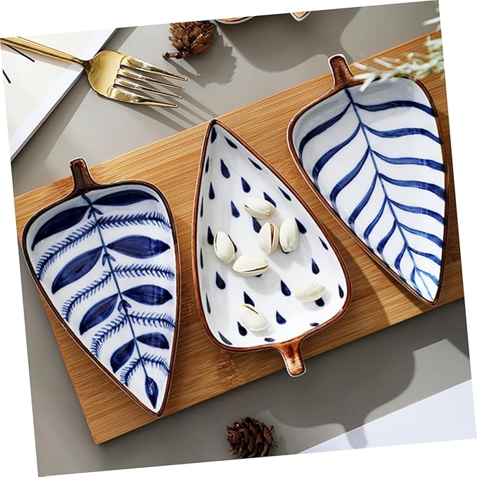 Cabilock Creative Japanese Hand-Painted Ceramic Snack Dish Leaf-Shaped Sauce and Seasoning Plate for Appetizers and Desserts for Home Use and Entertaining