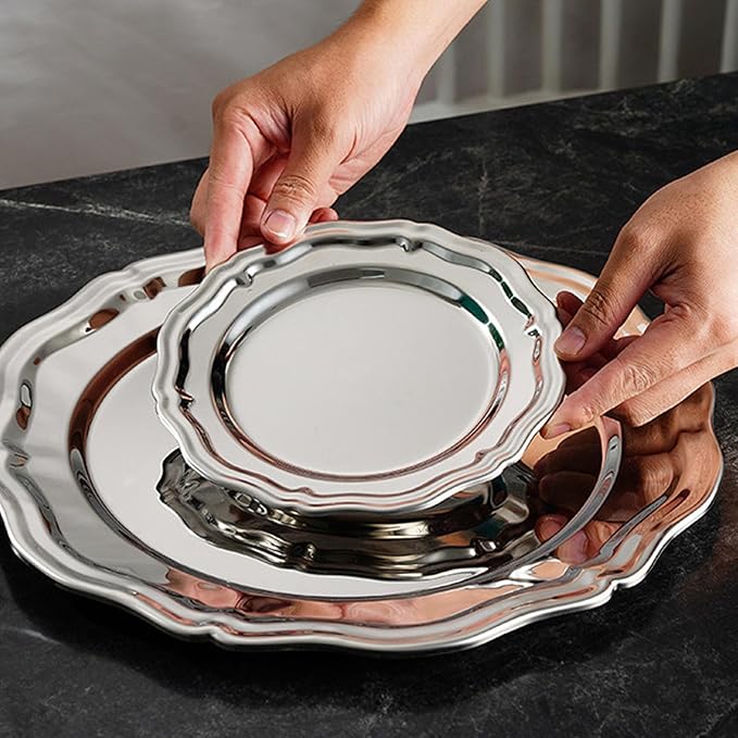 AMONIDA Stainless Steel Oval Platter, Sturdy Material Round Silver Tray with Effortless Maintenance Heavy Duty Mirror Polish Serving Plate forKitchen Weddings Desserts Fruits (Large Size for (Large