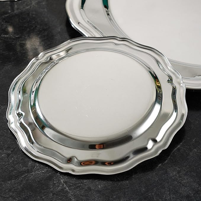 AMONIDA Stainless Steel Oval Platter, Sturdy Material Round Silver Tray with Effortless Maintenance Heavy Duty Mirror Polish Serving Plate forKitchen Weddings Desserts Fruits (Large Size for (Large