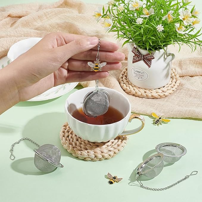 UNICRAFTALE 3 Set Round Loose Leaf Tea Ball Mesh Strainer with Alloy Enamel Pendants - Stainless Steel, Shaped like Bees
