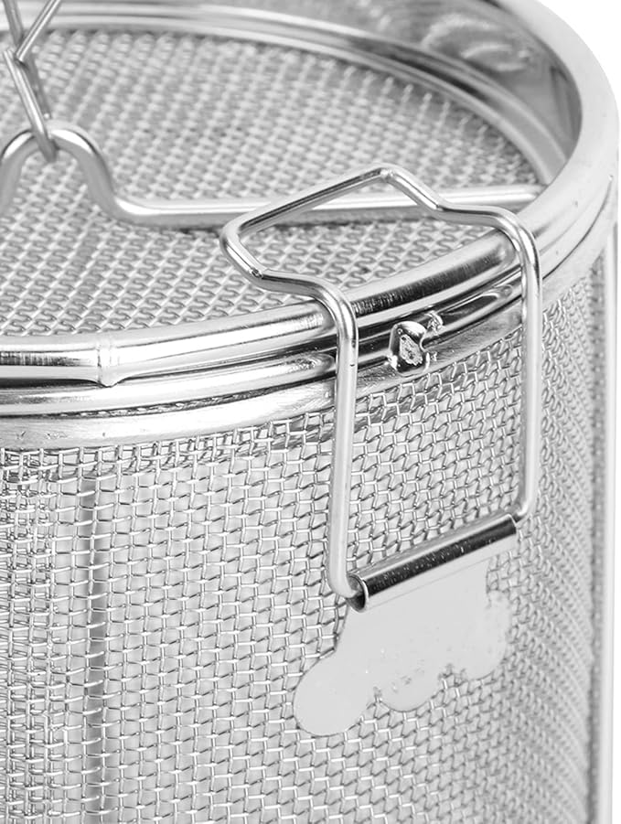 Mesh Tea Ball, Stainless Steel Tea Infuser Strainers Reusable Tea Filter Bags Diffusers with Chain Hook and Lid (8 * 10cm)
