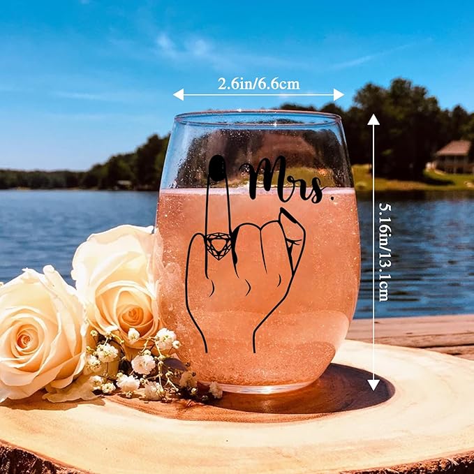 Funny Engagement Gift for Couples – Ring Finger Wine Glasses Set – Cool Bridal Shower/Wedding/Bachelorette Gift for Bride and Groom, Newlyweds, Bridal Shower, Just Married,Mr and Mrs