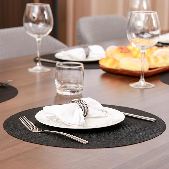 Round Placemats Set of 4 Heat Resistant Vinyl Placemats 15 inch Washable Non-Slip Table Mats Woven Place Mats for Dining Table (Black, Set of 4)