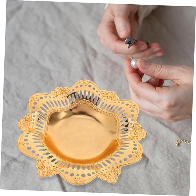 PRETYZOOM Golden Metal Serving Tray for Appetizers Jewelry and Fruits Vintage Decorative Platter for Parties Snacks and Desserts Multifunctional Design for Home and Events