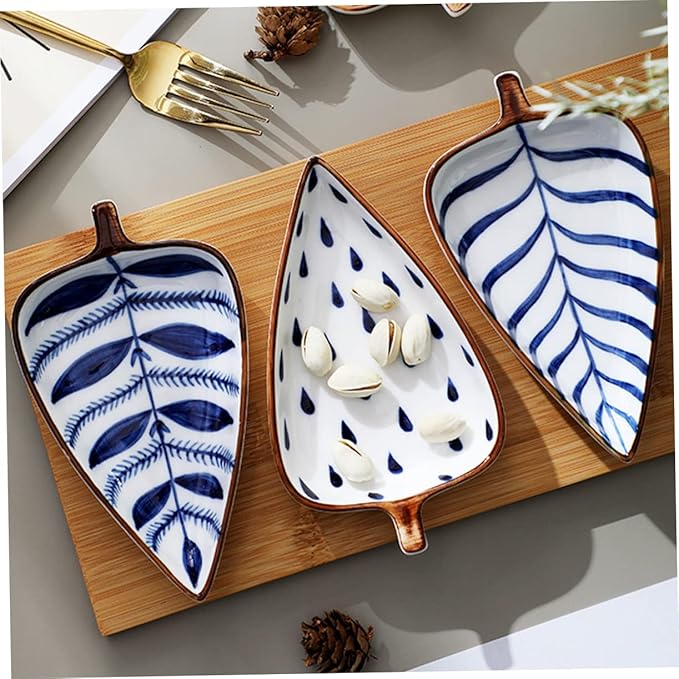 Ceramic Leaf Shape Snack Dish Set Hand-painted Appetizer Plates for Sauces and Seasonings Mini Tableware for Parties and Gatherings