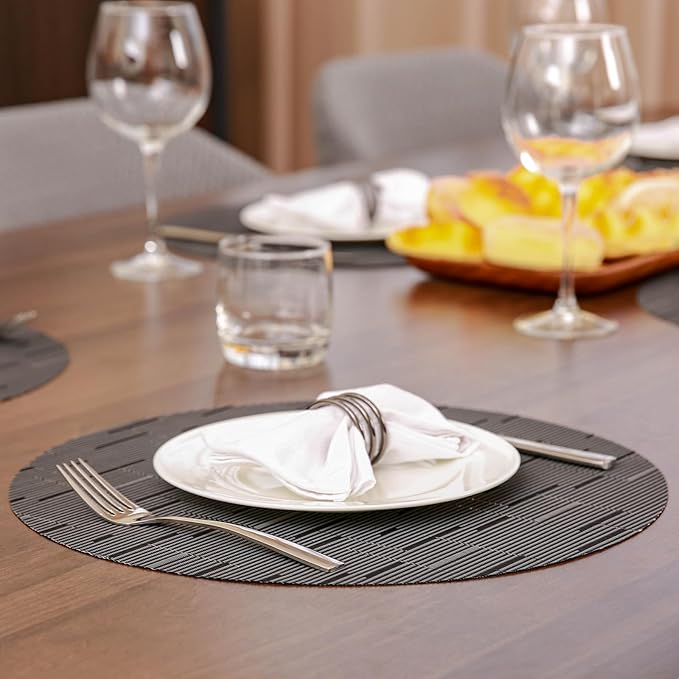 Round Placemats Set of 6 Heat Resistant Vinyl Placemats 15 inch Washable Non-Slip Table Mats Woven Place Mats for Dining Table (Black + Dark Gray, Set of 6)