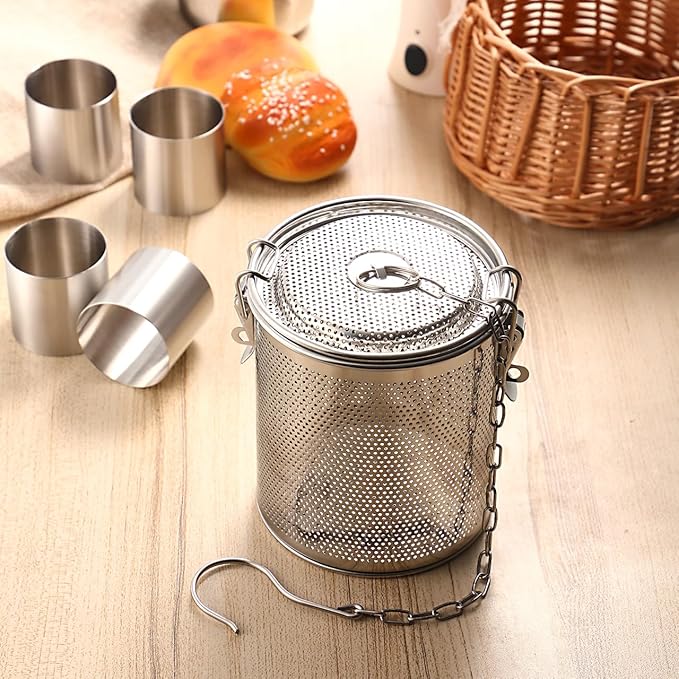 Yardwe Stainless Steel Stewed Basket - Cooking Strainer for Seasonings Spice Infuser with Long Chain Hook Ideal for Soups and Broths (5.51 X 5.11 X 4.72 Inch)