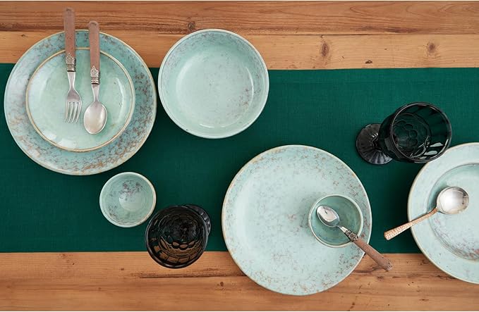 Solino Home Linen Rainforest Green Table Runner 60 Inches - 100% Pure Linen Farmhouse Short Table Runner 14 x 60 Inch Ideal for Dresser and Coffee Tables - Fete - Christmas, New Year