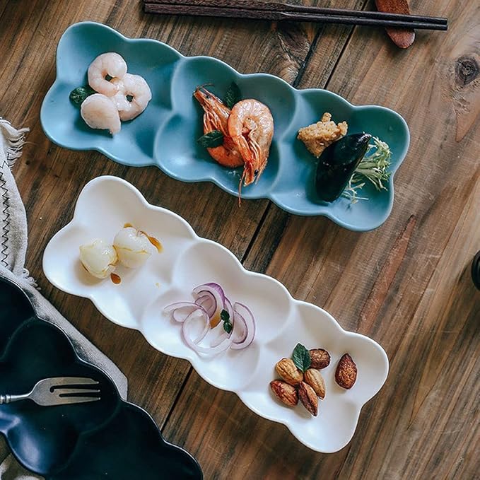 HEXEH Salad Plate Ceramic Sauce Dish 3 Compartment Soy Sauce Appetizer Serving Tray Rectangular Divided Sauce Dishes for Restaurant Kitchen Ketchup Sauce Or Seasoning Plastic Plate (Color : Black)