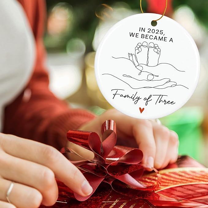 ZAGKOO Family of 3 Christmas Ornaments 2025 - Baby's First Christmas Ornament 2025 for New Mom and Dad - Family Ornament for First Time Parents, Baby Boy or Girl Keepsake - Ceramic Xmas Tree Decor