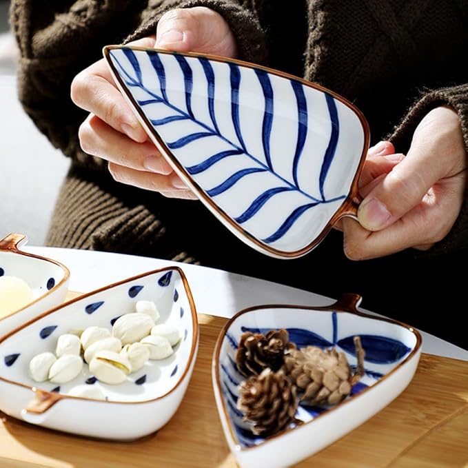 Creative Japanese Hand-painted 3pcs Appetizer Plates Set with Leaf and Watergrass Designs, Porcelain Seasoning and Nuts Dishes for Dining and Entertaining Random Color