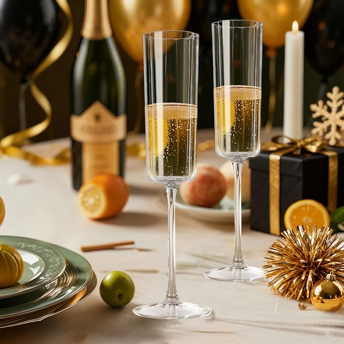 Ciaell 24 Pack Plastic Champagne Flutes - 6 Oz Flower Wavy Champagne Plastic Glasses - Heavy Duty Vintage Disposable Flutes for Party & Anniversary & Wedding