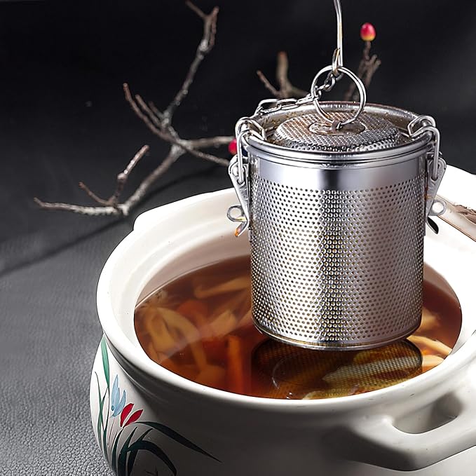Yardwe Stainless Steel Stewed Basket - Cooking Strainer for Seasonings Spice Infuser with Long Chain Hook Ideal for Soups and Broths (5.51 X 5.11 X 4.72 Inch)