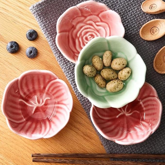 FAREWELL Dipping Bowls Flower Shaped Ceramic Dipping Bowl Soy Sauce Plate Mini Condiment Porcelain Sauce Bowl Dipping Candy Serving Plate Appetizer Bowls (Color : A)