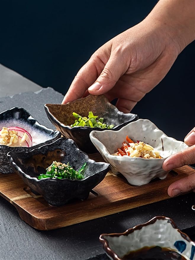 Dipping Bowls Creative Japanese Ceramic Plate Snack Dish Household Tableware Seasoning Plate Dipping Plate Soy Sauce Plate Vinegar Plate Appetizer Bowls(A)