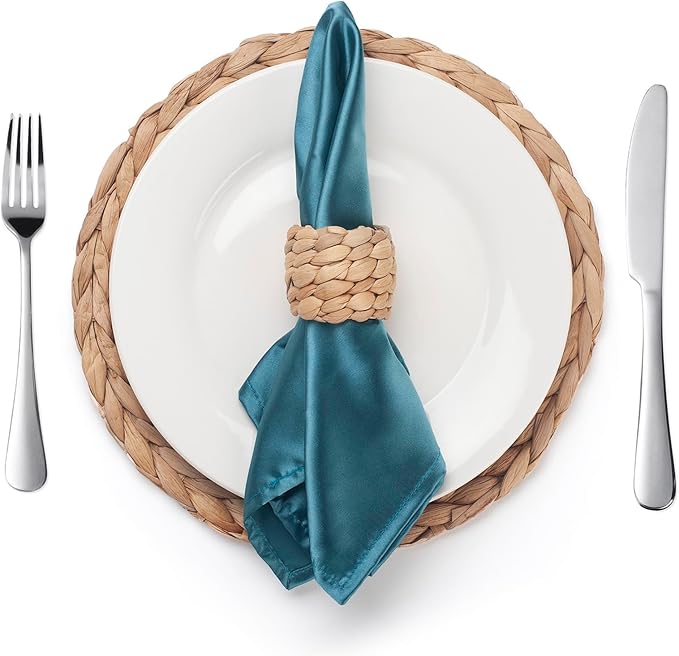 Napkin Rings Set of 6, Handmade Water Hyacinth Boho Napkin Rings, Rustic Farmhouse and Beach-Inspired Rattan Napkin Ring for Elegant Table Decoration, Perfect for Christmas Table Decor, Wedding Decor