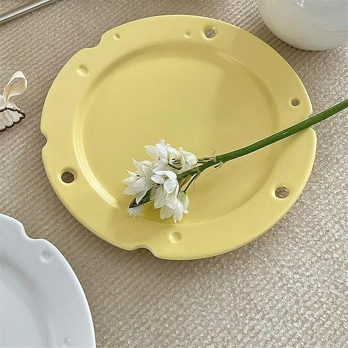 SONGCHAO Party Supplies Creative Ceramic Plate Yellow Cute Matte Cheese Shape Breakfast Plate Home Kitchen Snack Plate Dessert Cake Plate Party Plates (Color : A)
