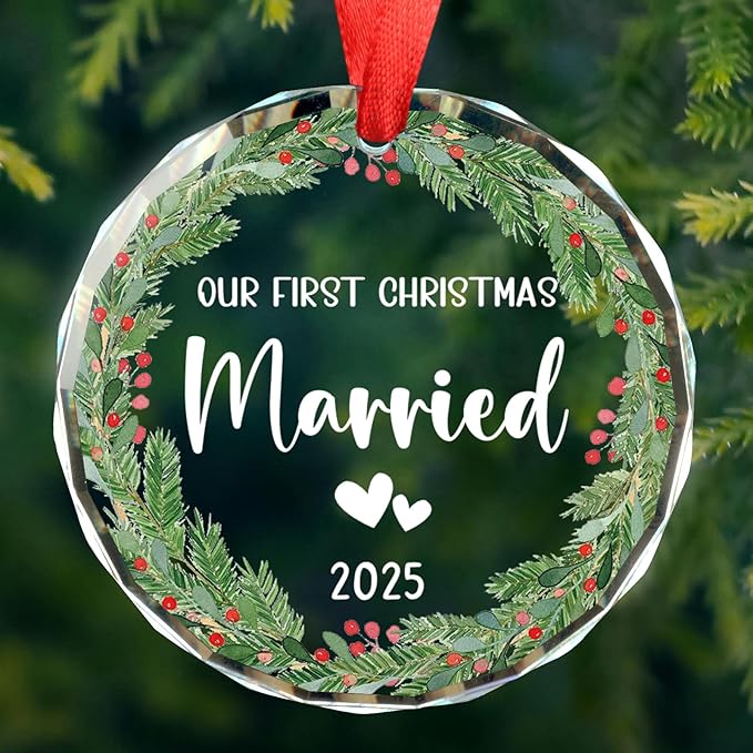 Our First Christmas Married 2025, Wedding Gifts for Couples 2025, Mr and Mrs Gifts, Engagement Gift for Newlyweds, Bridal Shower Gift Keepsake, 1st Married Glass Christmas Ornaments 2025