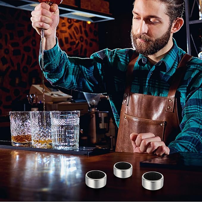 4PCS Wine Drip Ring, Wine Drip Collars Stainless Steel Wine Collar Drip Ring Simple Wine Bottle Drip Collar with Velvet Felts Clever Dripper Guard Holder Tools Bar Kitchen Gadgets Wine Accessories