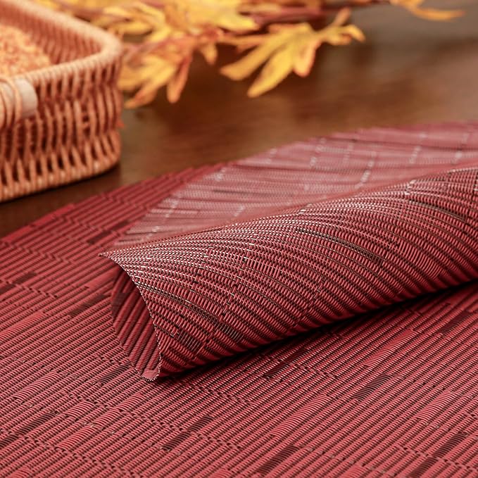 Round Placemats Set of 8 Heat Resistant Vinyl Placemats 15 inch Washable Non-Slip Table Mats Woven Place Mats for Dining Table (Red, Set of 8)
