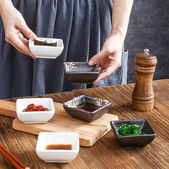 Dipping Dish Dip Bowls Snack Bowls Ceramic Dipping Sauces Multifunctional Porcelain With Dishes Tableware Japanese Japanese Bowl Home Sauces Appetizer Plate Seasoning Dish (Color : Brass)