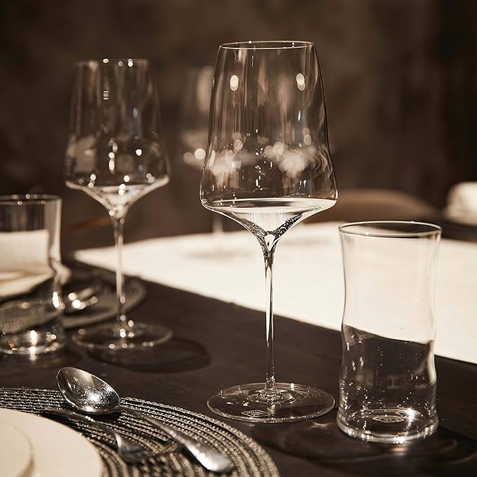 Josephinenhütte® JOSEPHINE N° 2 Wine Glasses [THE GLASS FOR CONNOISSEURS] – handcrafted & mouth-blown – set of 2 for medium-bodied white, rosé, and red wine – functional design for intense aroma