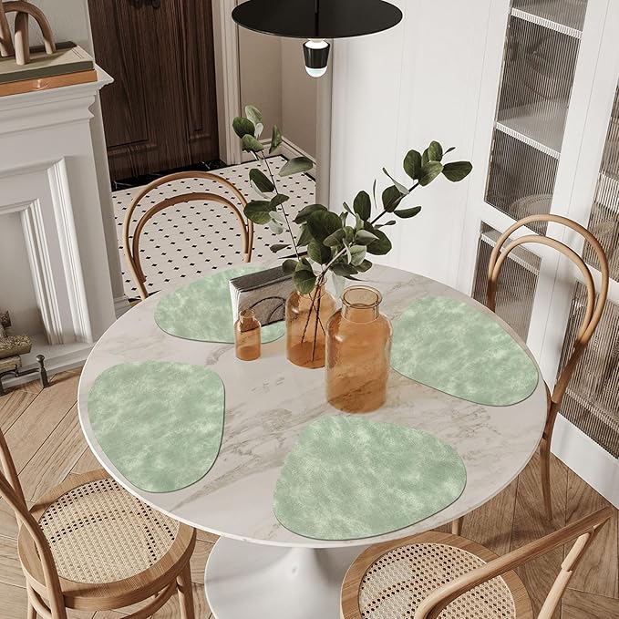 ADRIMER Placemats, Heat Resistant Round Placemats Set of 4 Washable 13 x 17 Inch, Waterproof Table Mats Wipeable for Kitchen, Dining Room Table Christmas Decor, Green